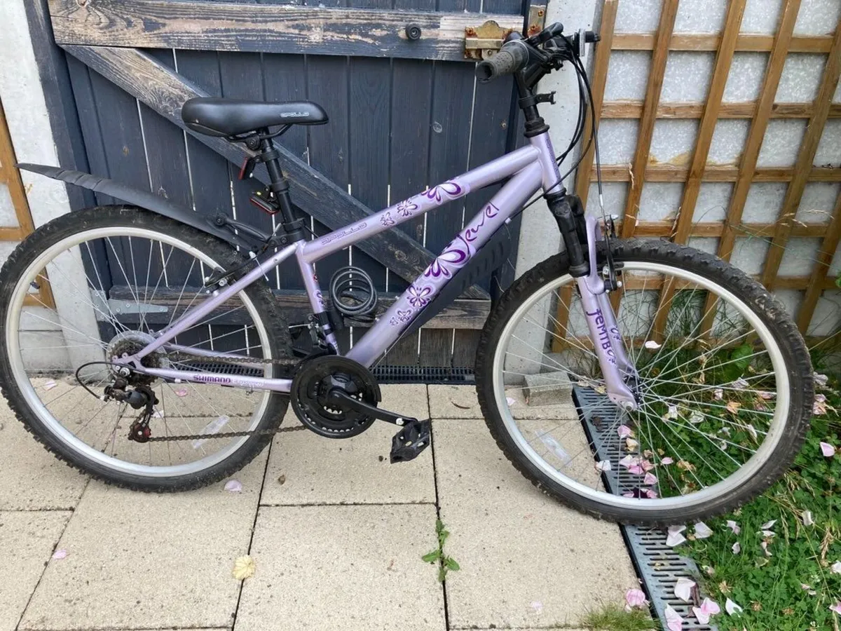 Apollo Girls' Bike - Image 1