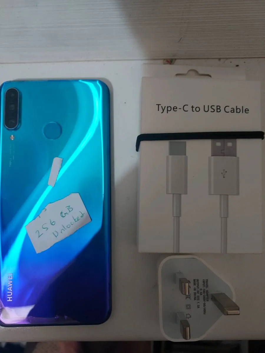 Huawei metallic blue 256gb memory 6gbram - Image 1