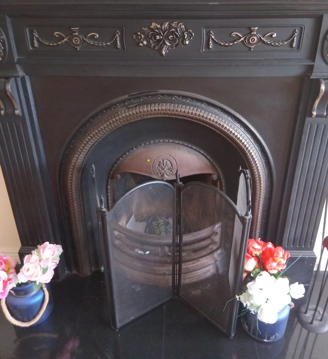 Cast iron fireplace and mantle - Image 1