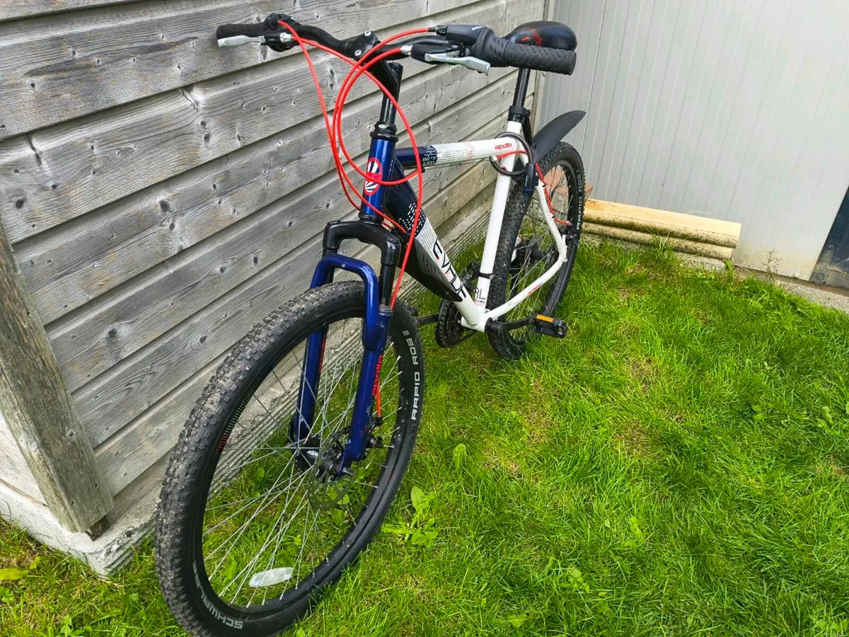 Apollo Evade Mountain Bike - Image 1