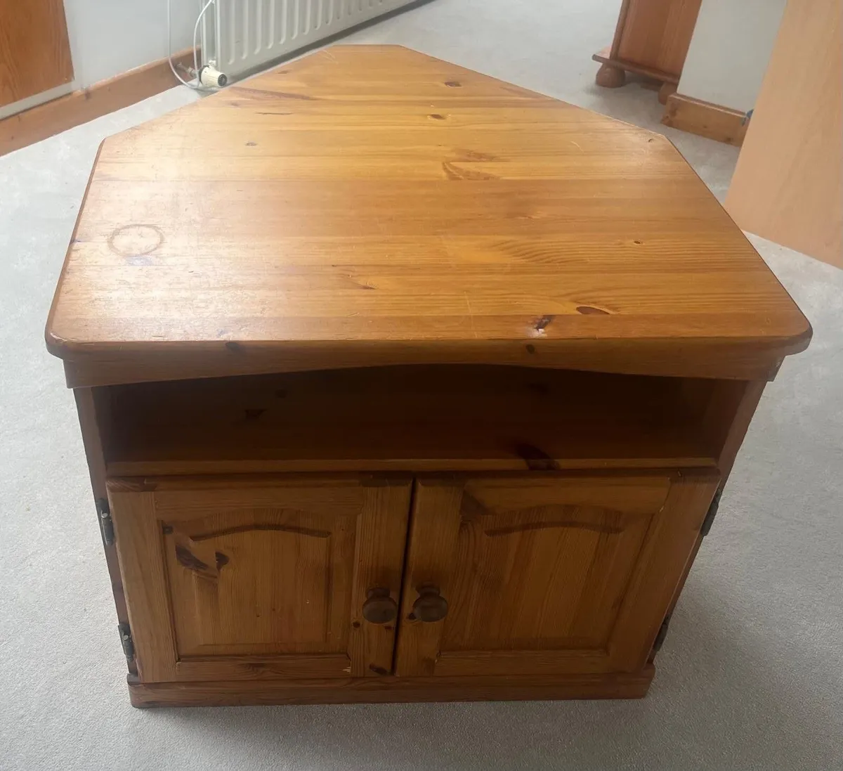 TV Corner Unit - Image 1