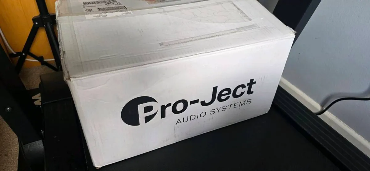 Pro-ject Debut Evo 2 Turntable - Image 3
