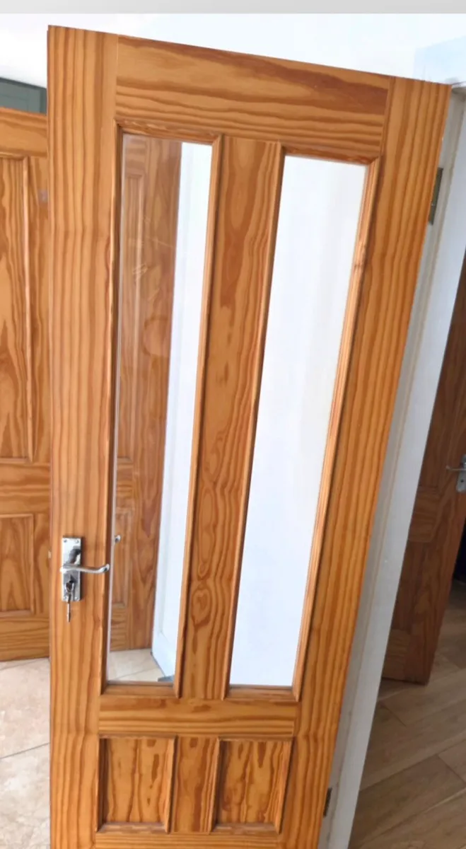 Doors double and 3 single doors - Image 2