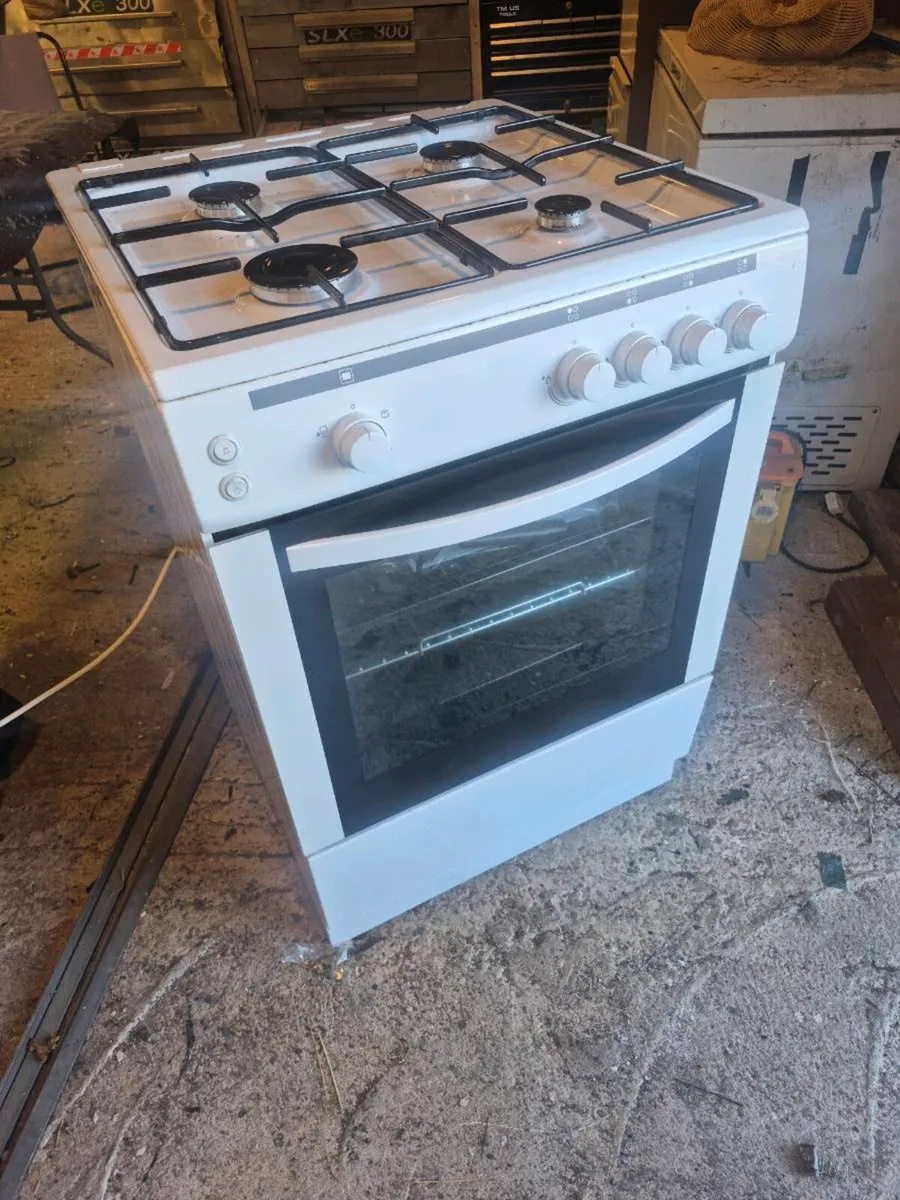 Gas cooker - Image 2