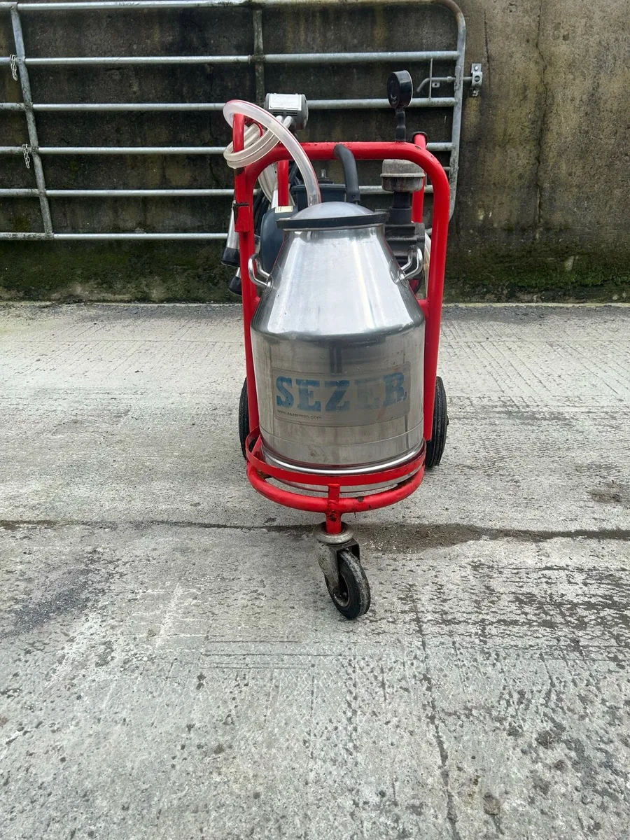 Sezer portable milking machine. Single Cluster - Image 4