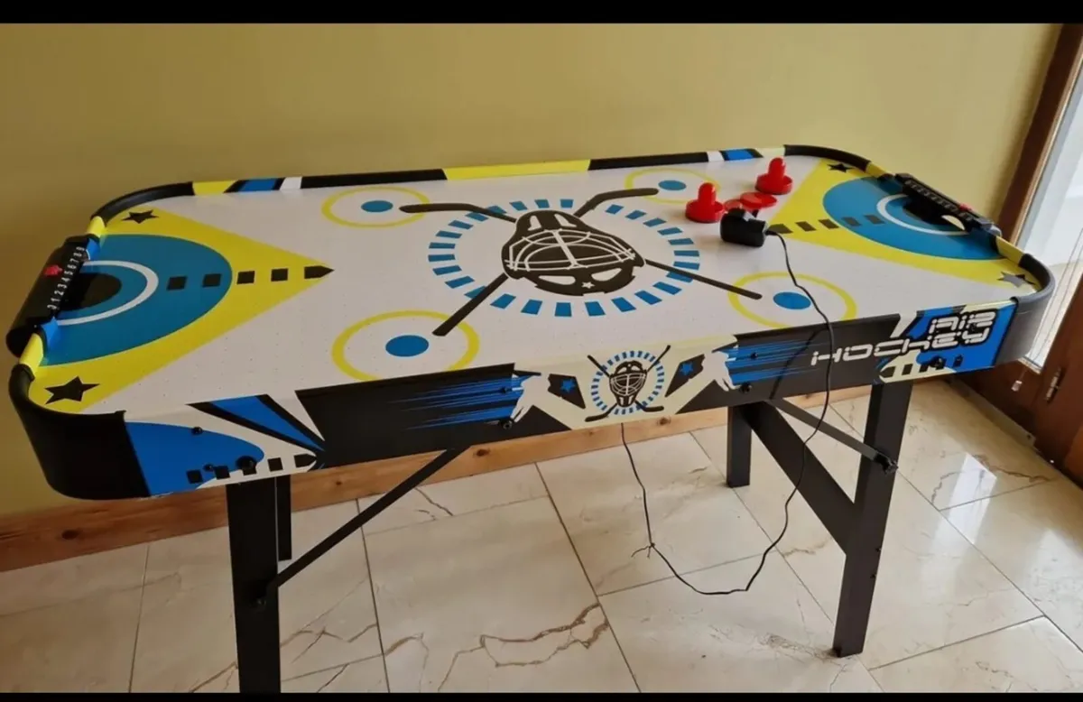 Air hockey table - Image 3