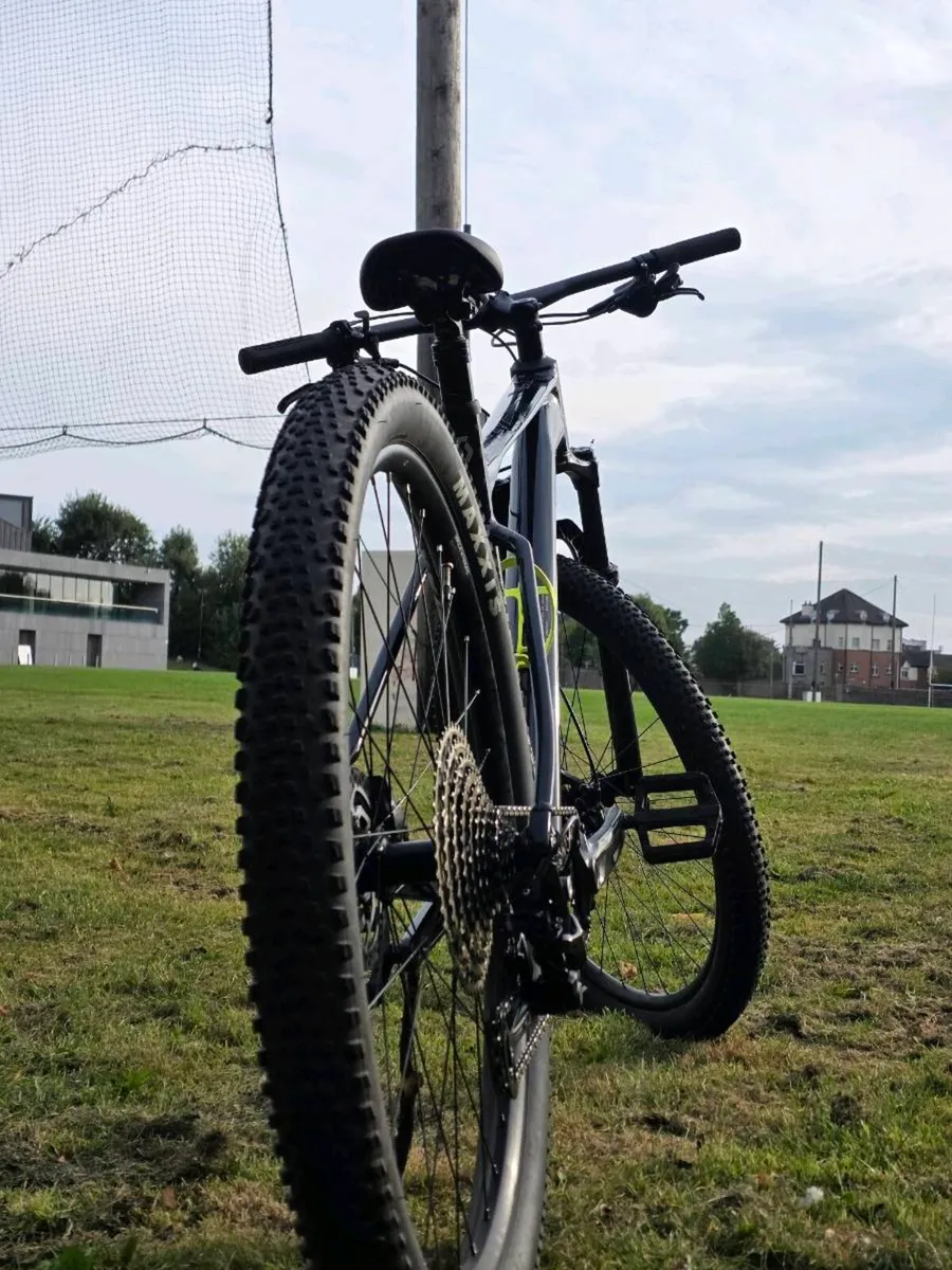 Mountain bike - Image 4