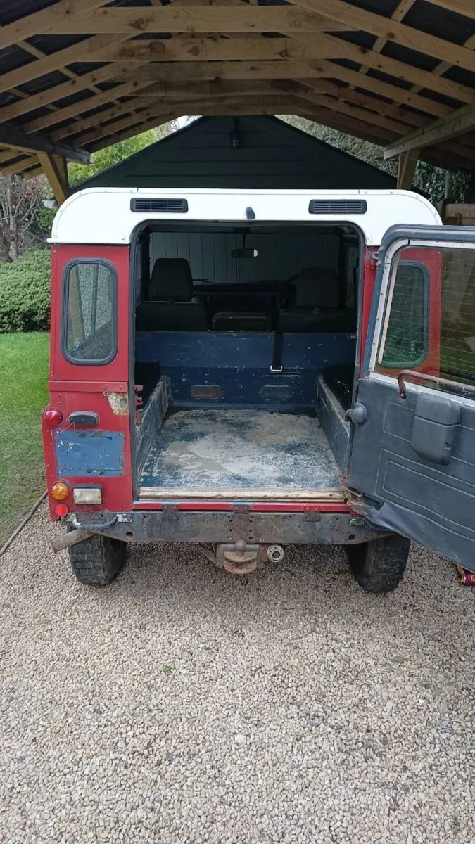 Landrover Defender 90  200Tdi (Year 1992) - Image 2