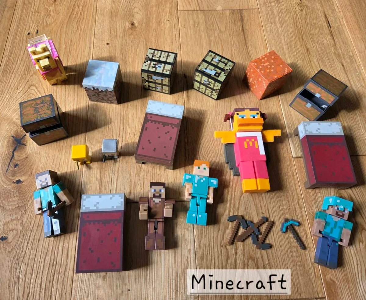 Hatchimals, Roblox, Minecraft sets - Image 3