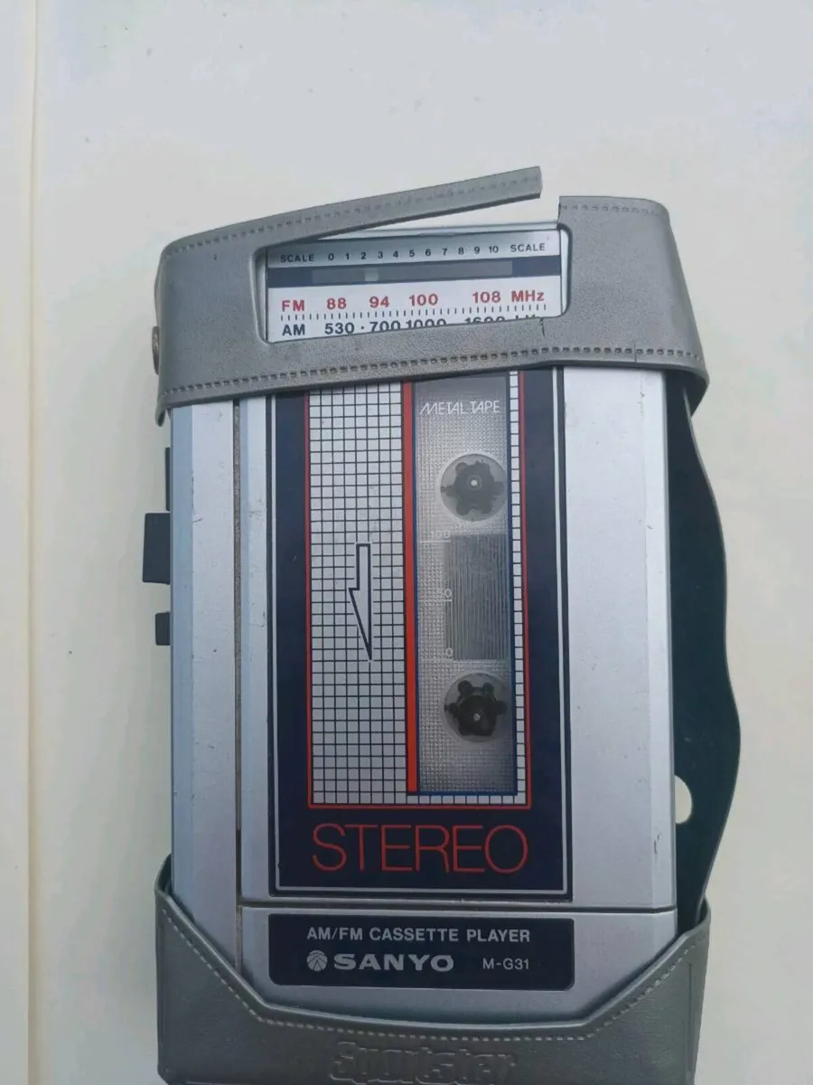 Vintage Sanyo M-G131 Stereo Cassette player