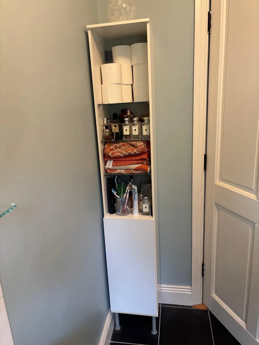 Bathroom cabinet - Image 1