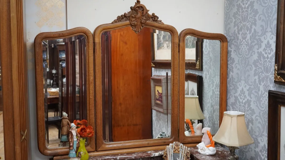 Antique French Oak Dressing Table with Marble Top - Image 2