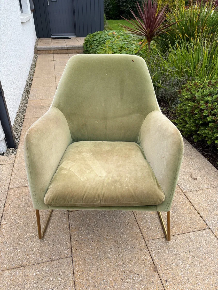 Velvet-effect armchair - Image 1