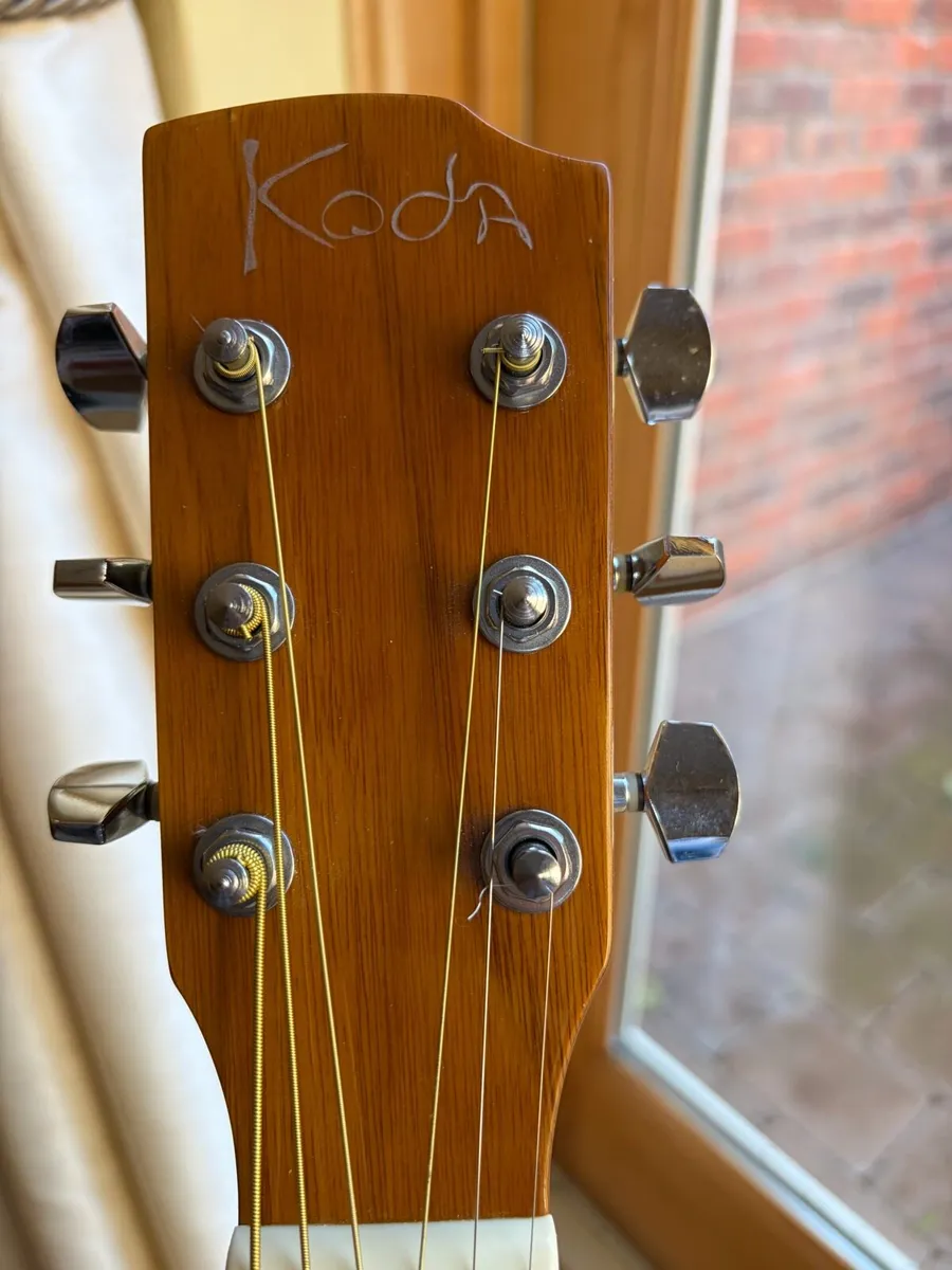 3/4 Koda Guitar - Image 4