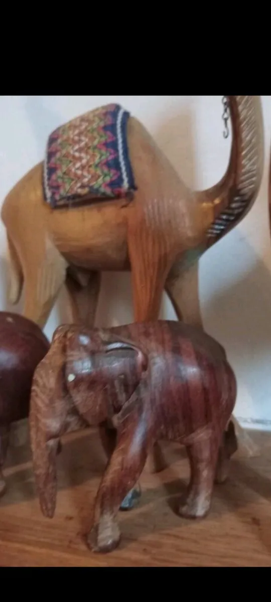 Besmo figures hand carved in kenya x8 - Image 3