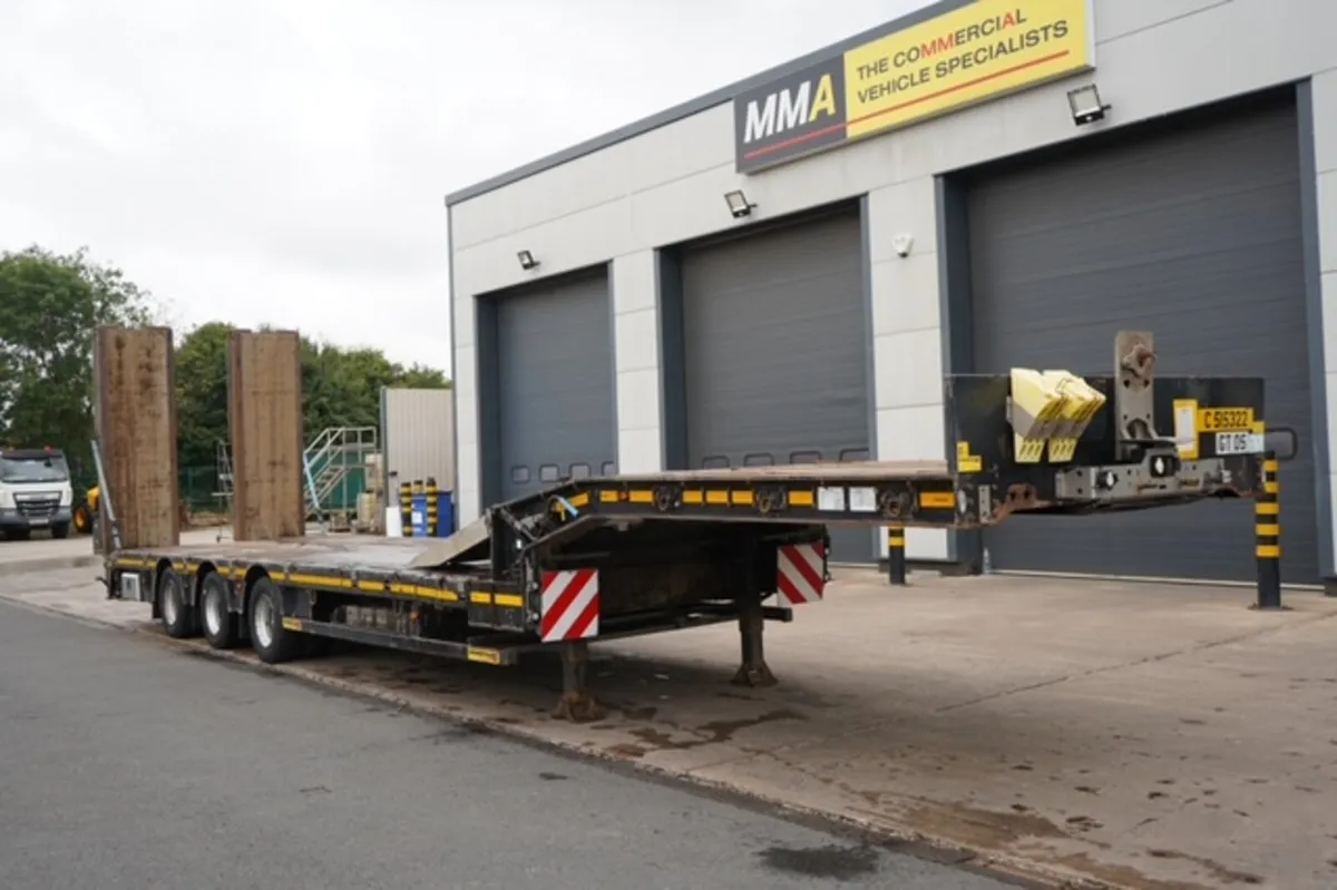 2019 FAYMONVILLE 3 AXLE EXTENDABLE LOWLOADER - Image 1
