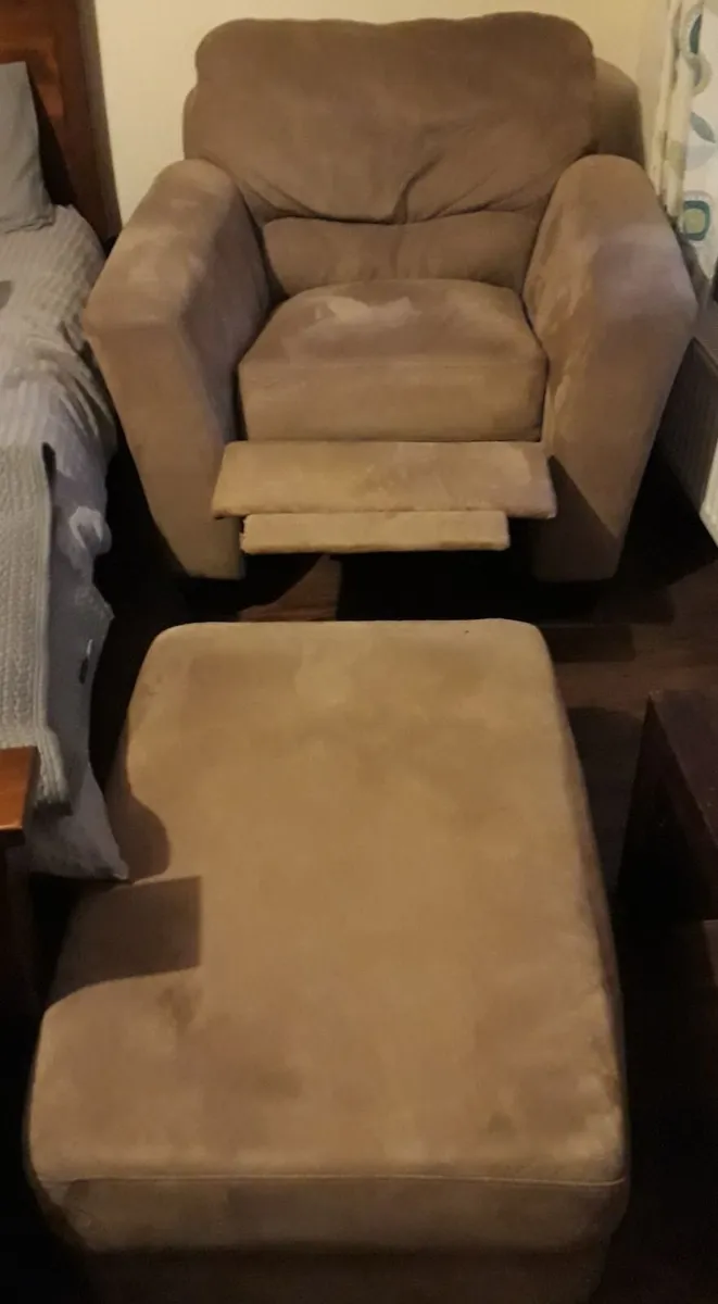 Armchair Recliner with Ottoman - Image 2