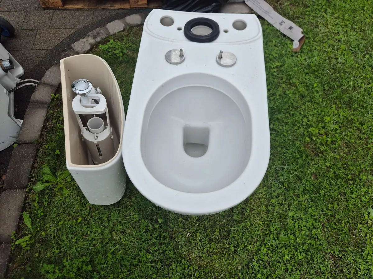Toilet - Image 1