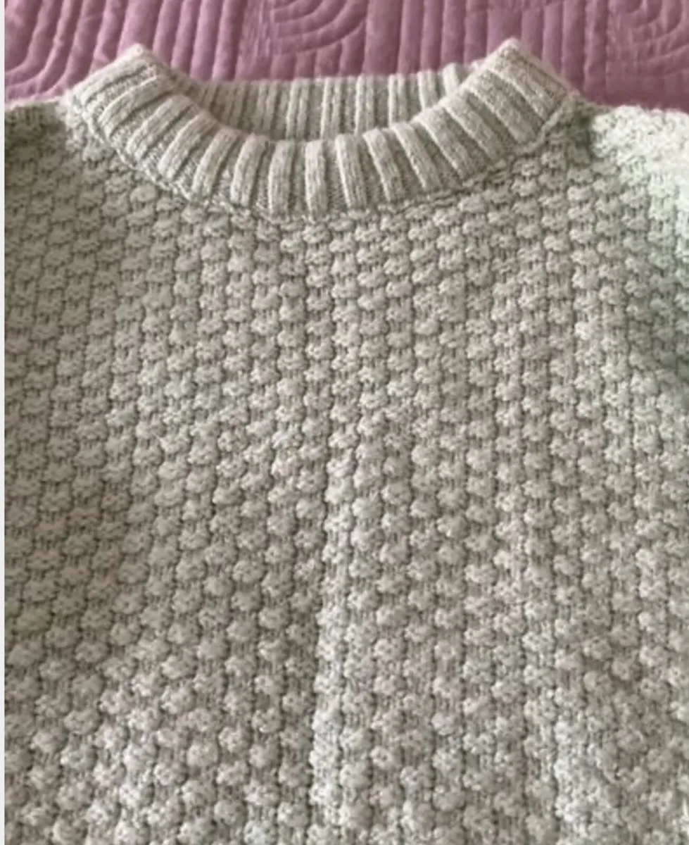Stradavarious Jumper Size M - Image 4