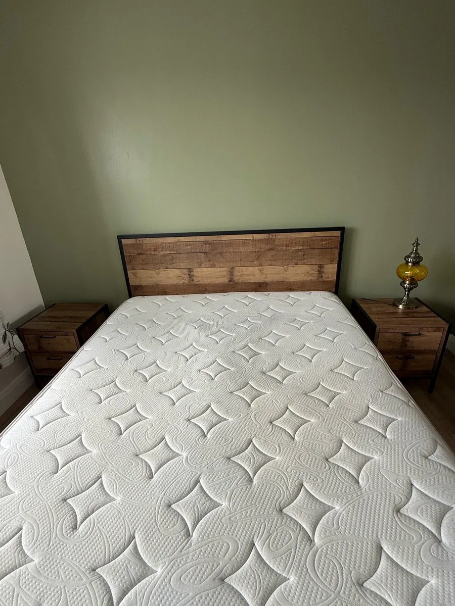 Bed and locker - Image 2