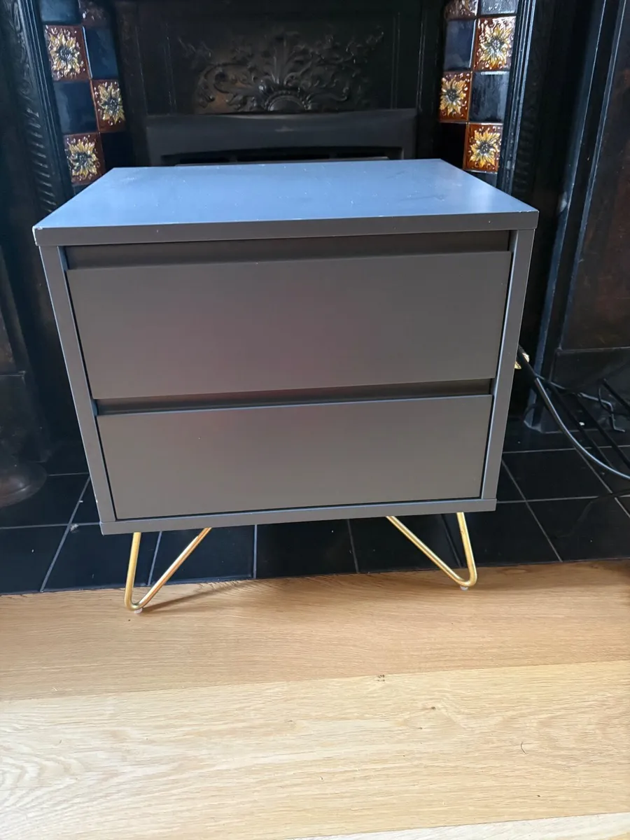 Drawers/ bedside locker - Image 2
