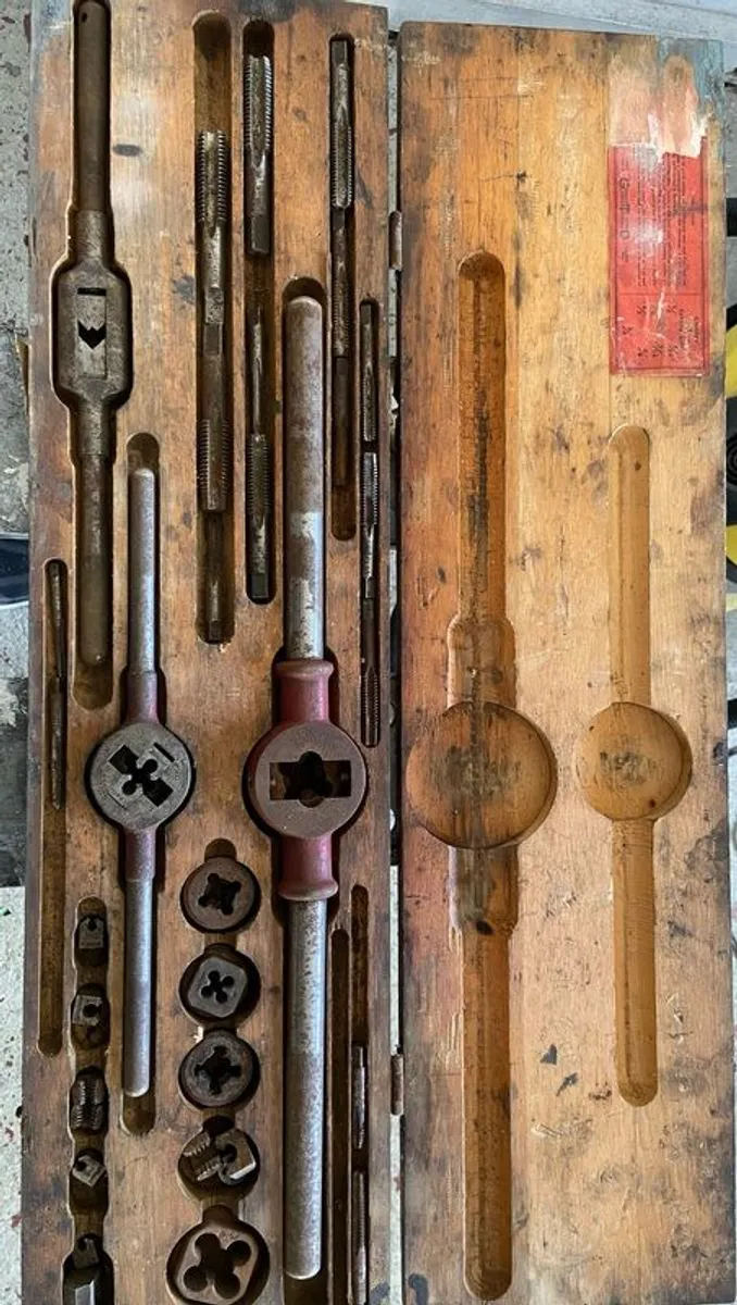 taps and dies - Image 1