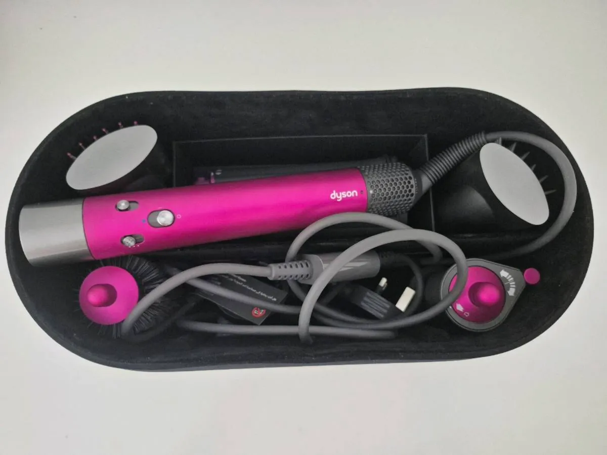Dyson Airwrap™ multi-styler Complete Long in Fuchs - Image 2