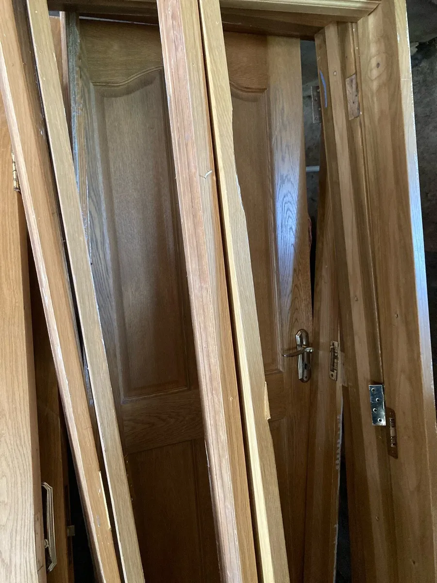 Solid oak Doors/ frames - Image 2