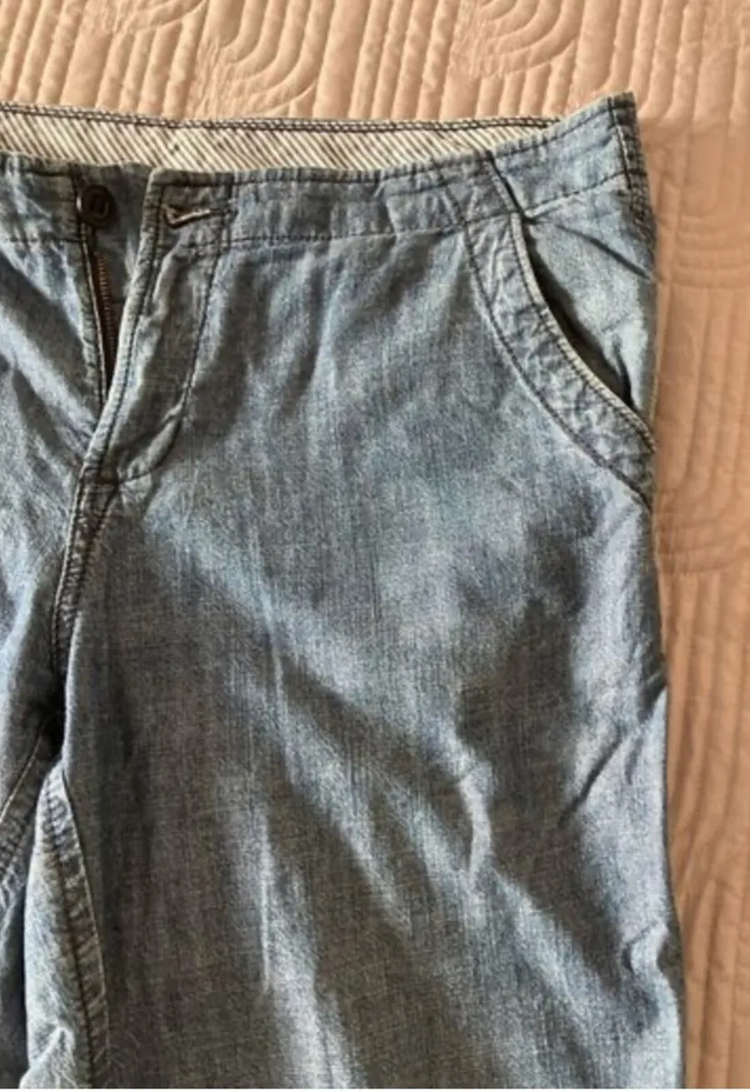 M&S Three Quarter length trousers Size 14 - Image 4