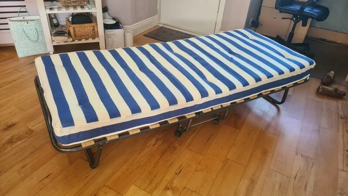 folding bed - Image 1