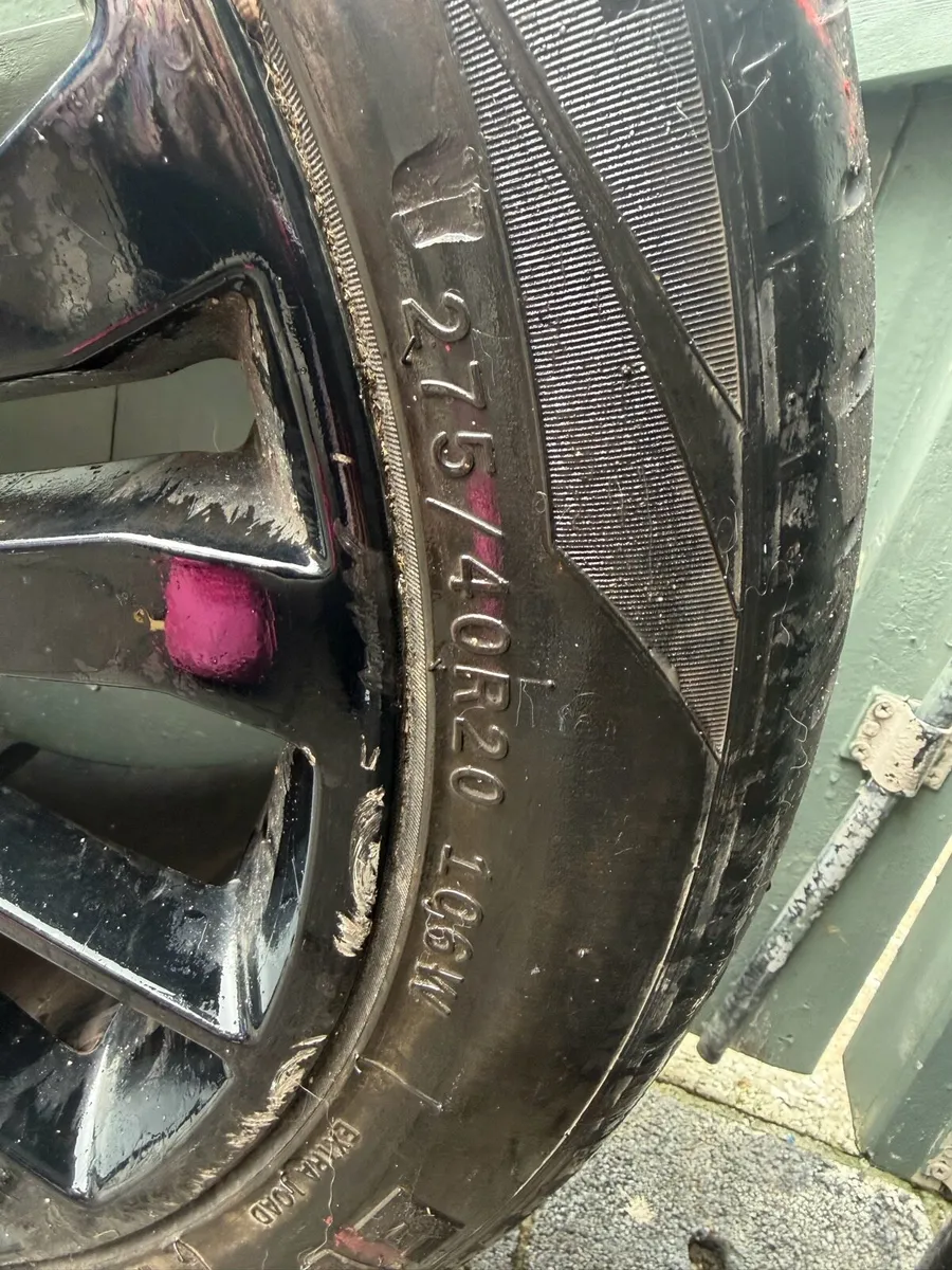 Range Rover alloys full set - Image 2