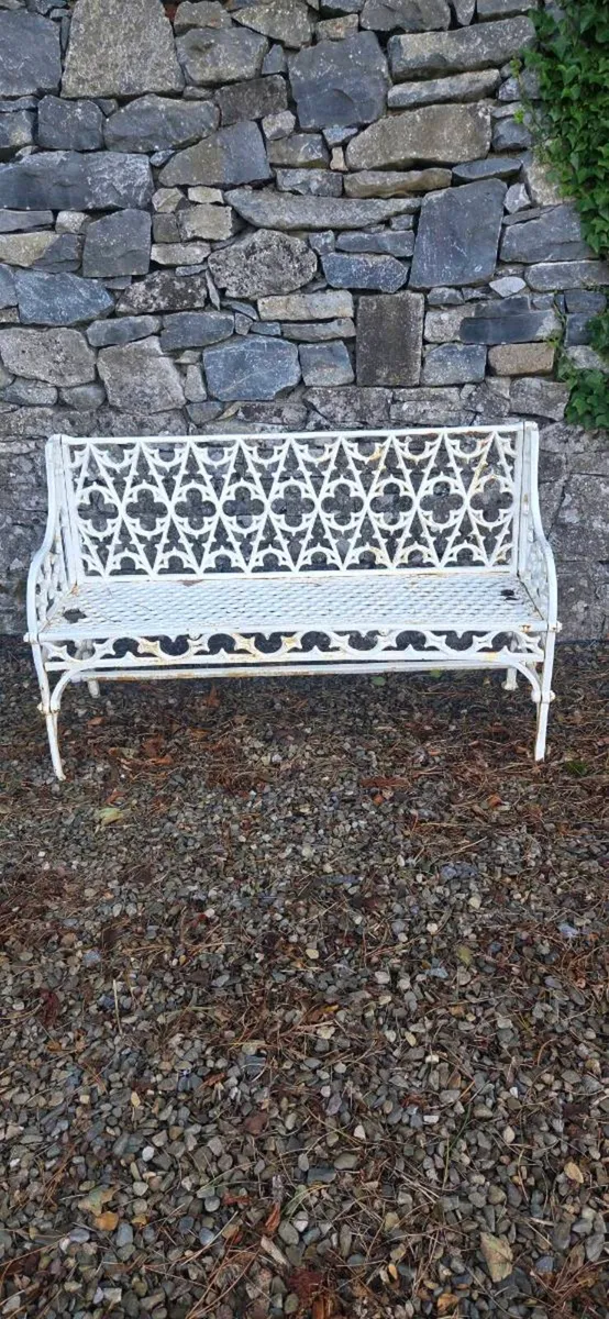 Garden  bench  solid cast iron very very heavy - Image 4