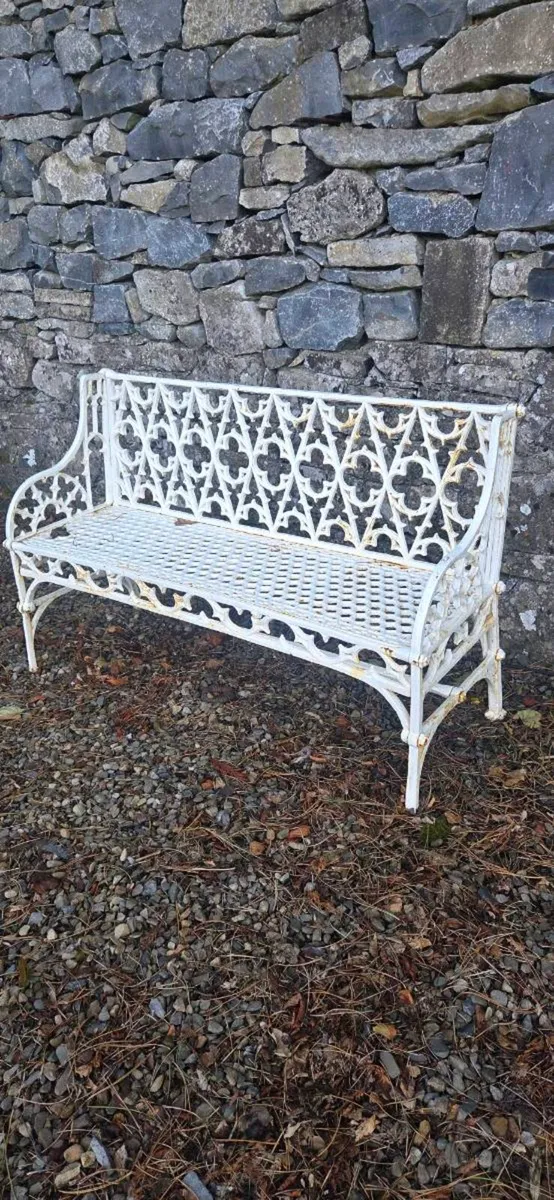 Garden  bench  solid cast iron very very heavy - Image 2