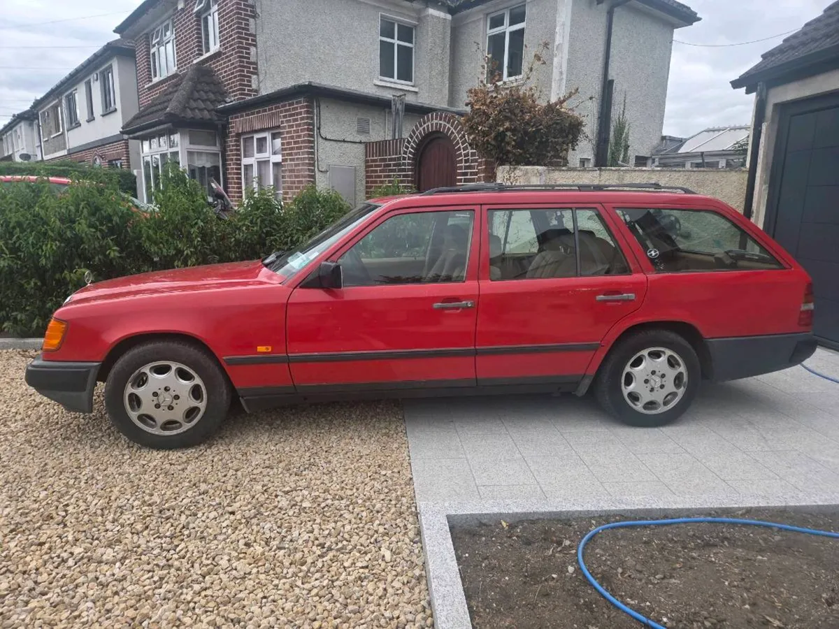 Mercedes 230te 7 seater W124 - Image 4