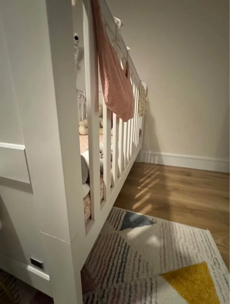 Mammas & Pappas Cot/bed - Image 3