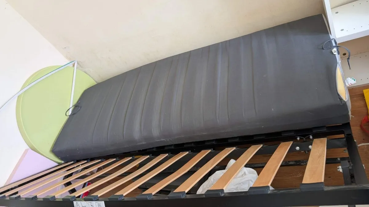 ikea chair and bed - Image 2