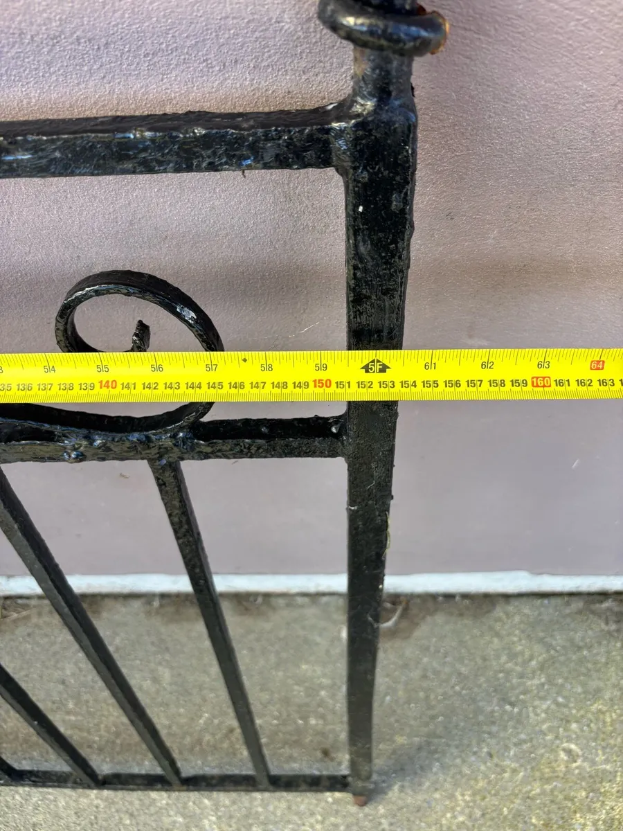 Gates - Image 2