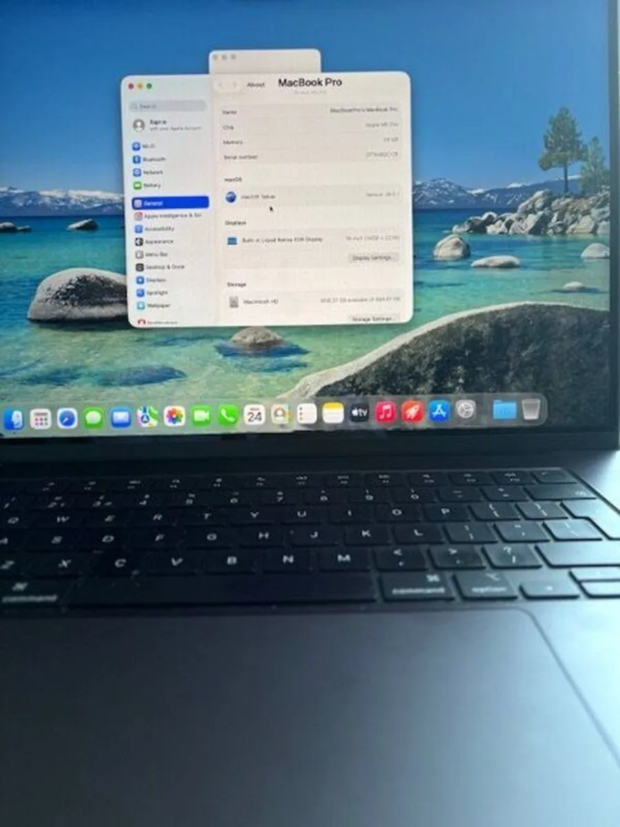 MacBook Pro M 16" M5 2026 - Image 1