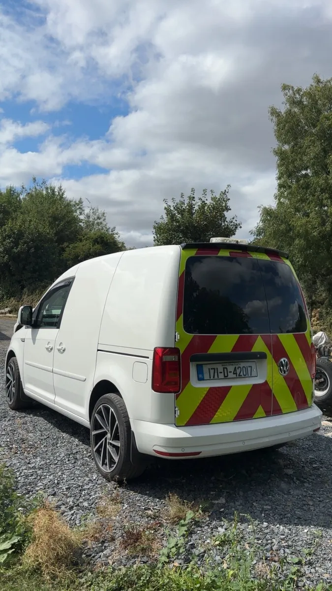 Volkswagen Caddy 2.0 - Image 2