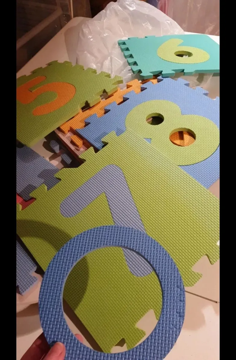 Foam hop scotch pads - Image 1