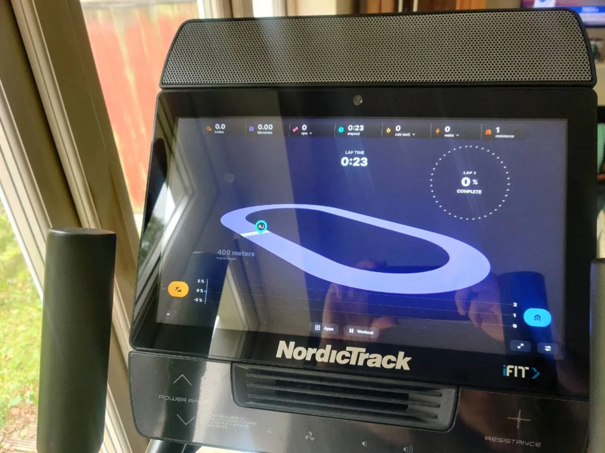 NordicTrack Airglide 14i Elliptical

Treadmill - Image 4