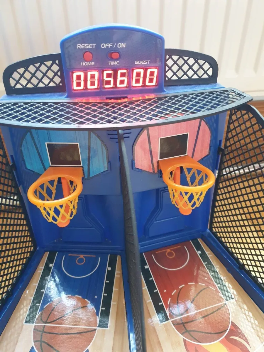 Arcade basketball game - Image 2