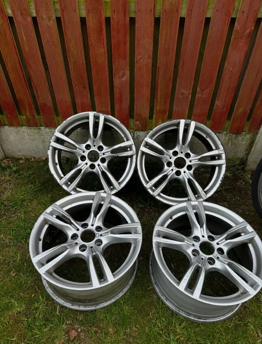 Genuine BMW 18” 400M M Sport Alloys – Set of 4 - Image 1
