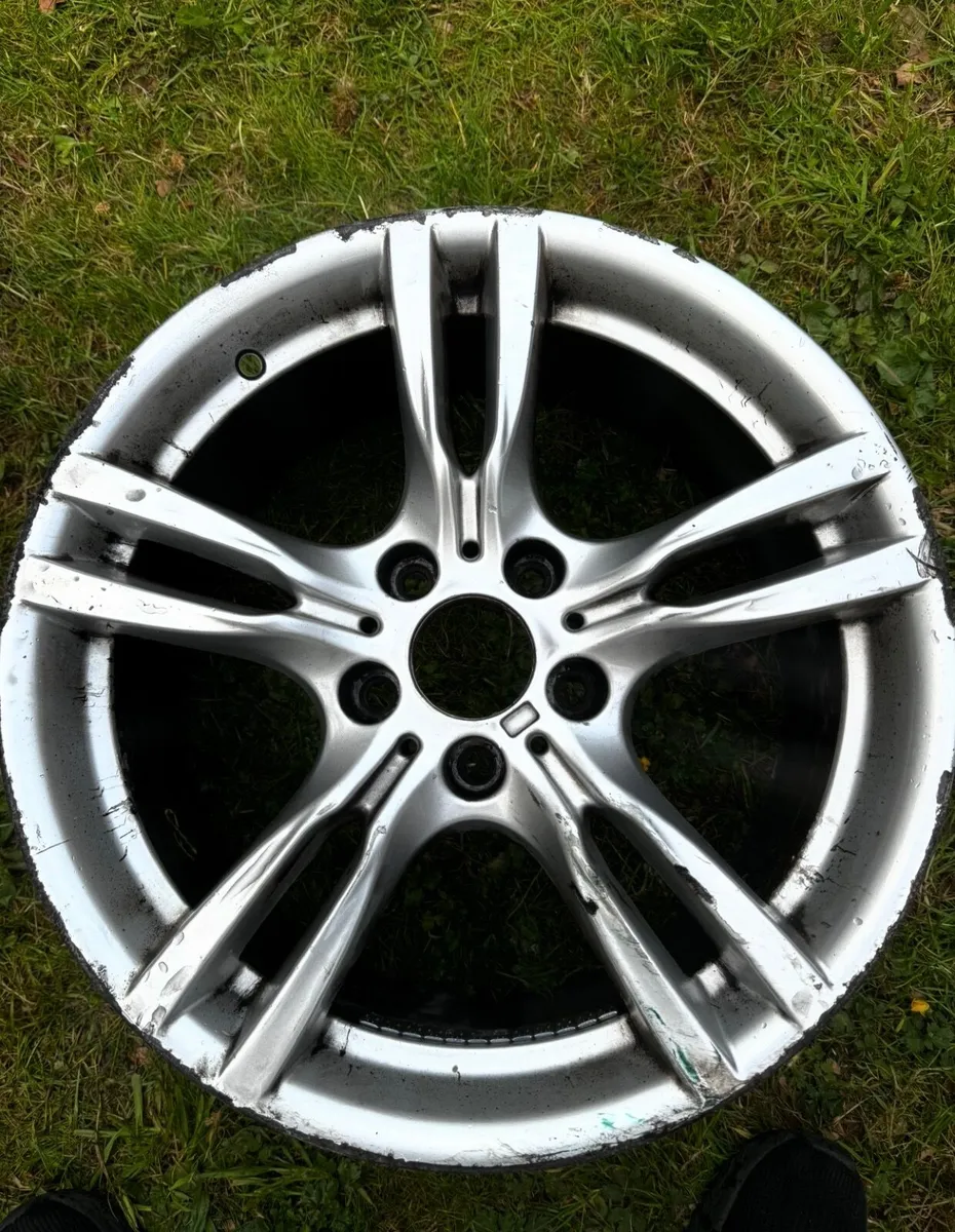 Genuine BMW 18” 400M M Sport Alloys – Set of 4 - Image 2