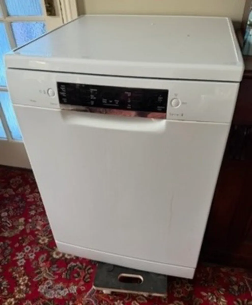Bosch Dishwasher - Image 3
