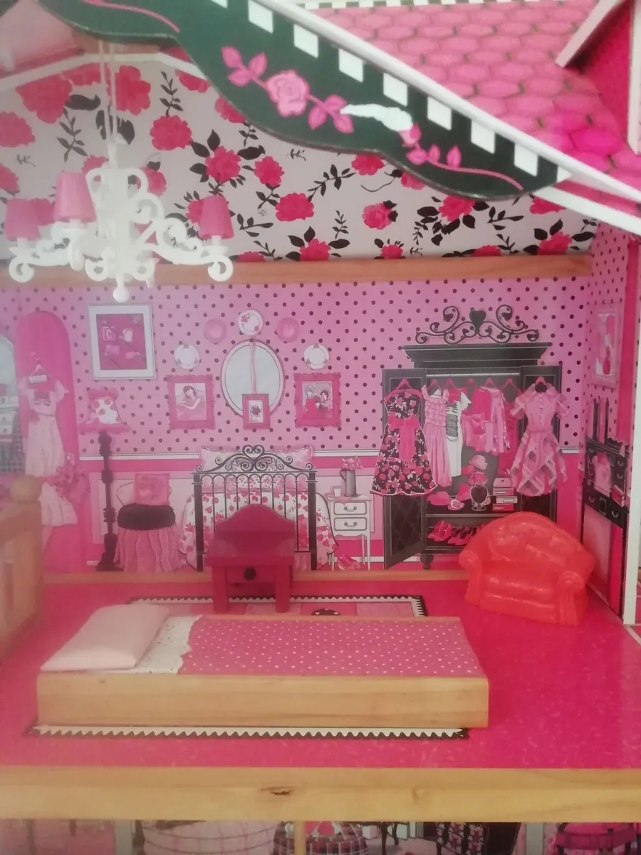 Doll house - Image 4