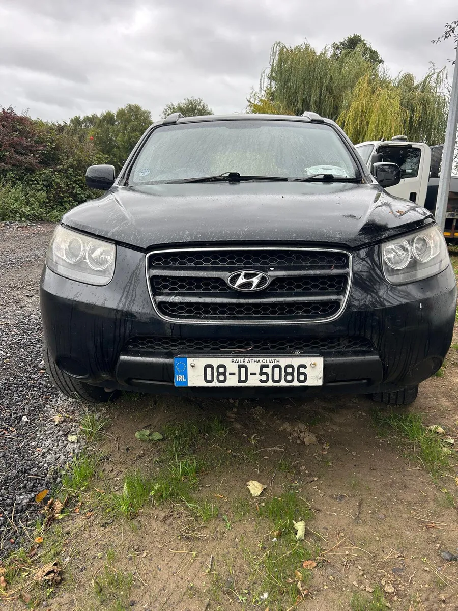 Hyundai Santa Fe 2008 - Image 2