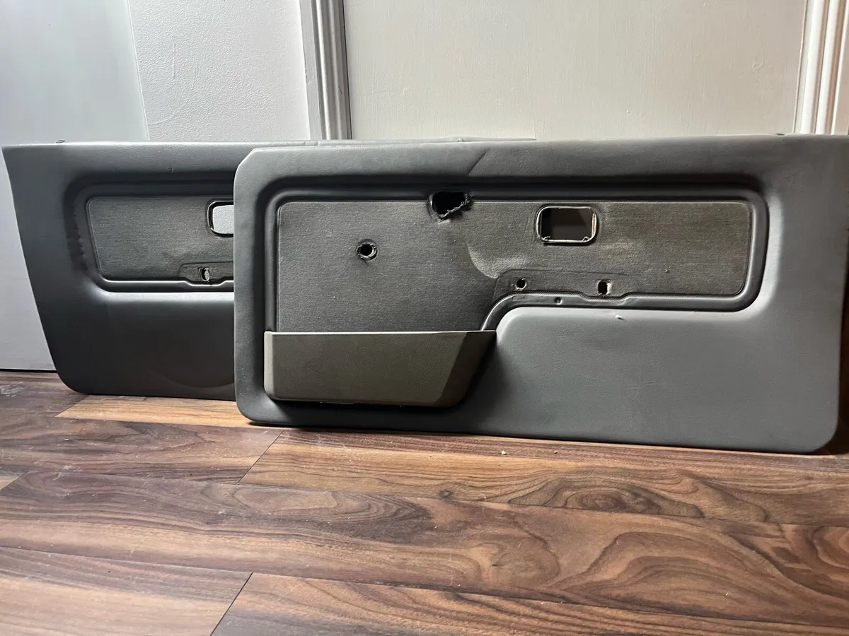 BMW E30 parts - Image 3