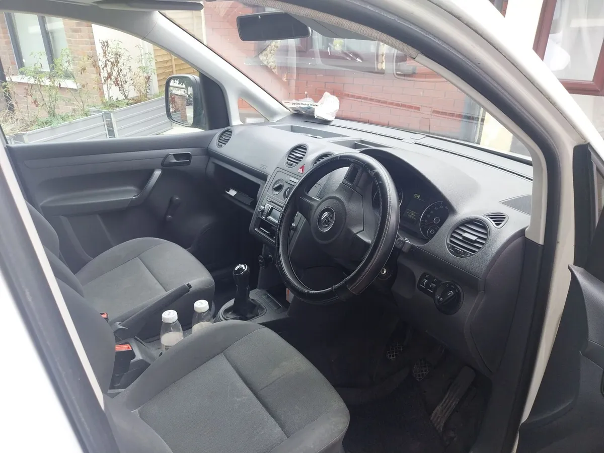 Volkswagen Caddy 2015 - Image 3