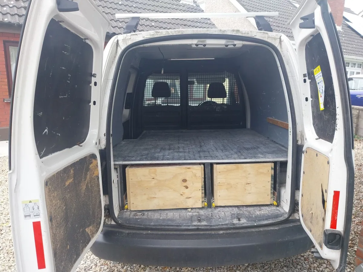 Volkswagen Caddy 2015 - Image 4